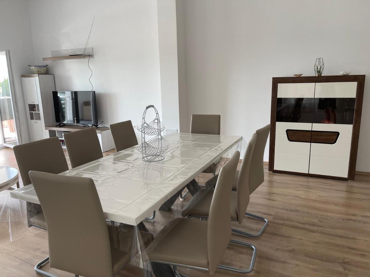 Apartamento Apartmaji Meduza 2 Izola Exterior foto