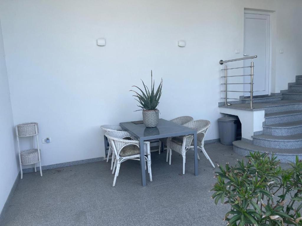 Apartamento Apartmaji Meduza 2 Izola Exterior foto